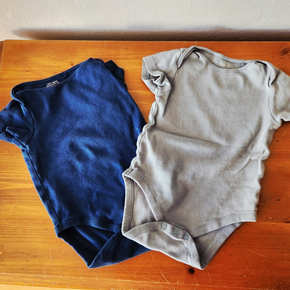 Next Baby 9-12m Onsie 2pk
